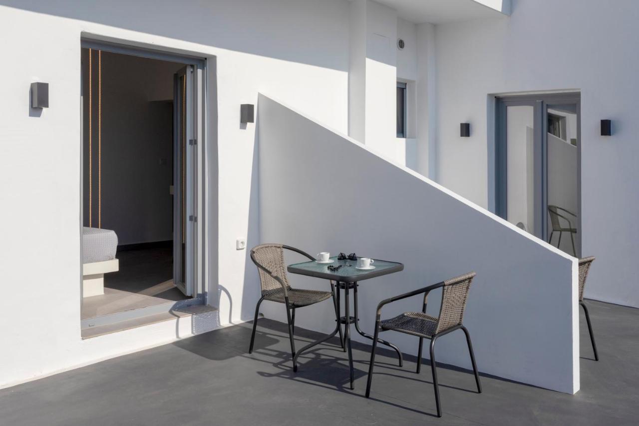 Linea Luxury Suites Fira  Dış mekan fotoğraf