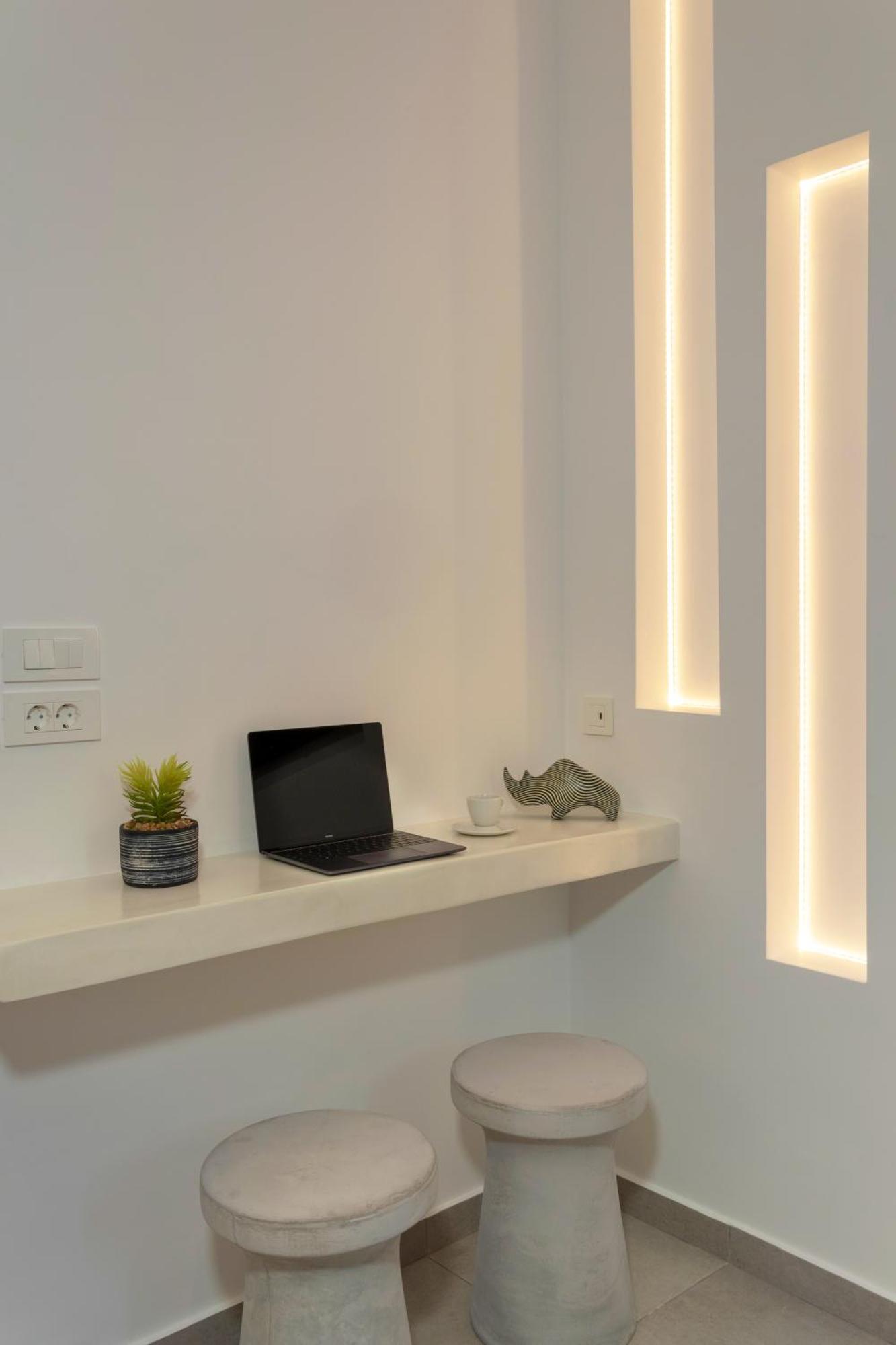 Linea Luxury Suites Fira  Dış mekan fotoğraf