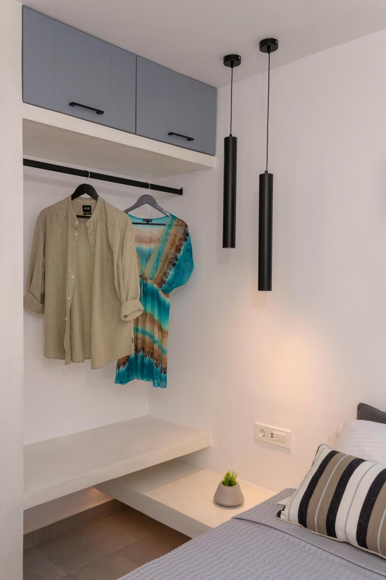 Linea Luxury Suites Fira  Dış mekan fotoğraf